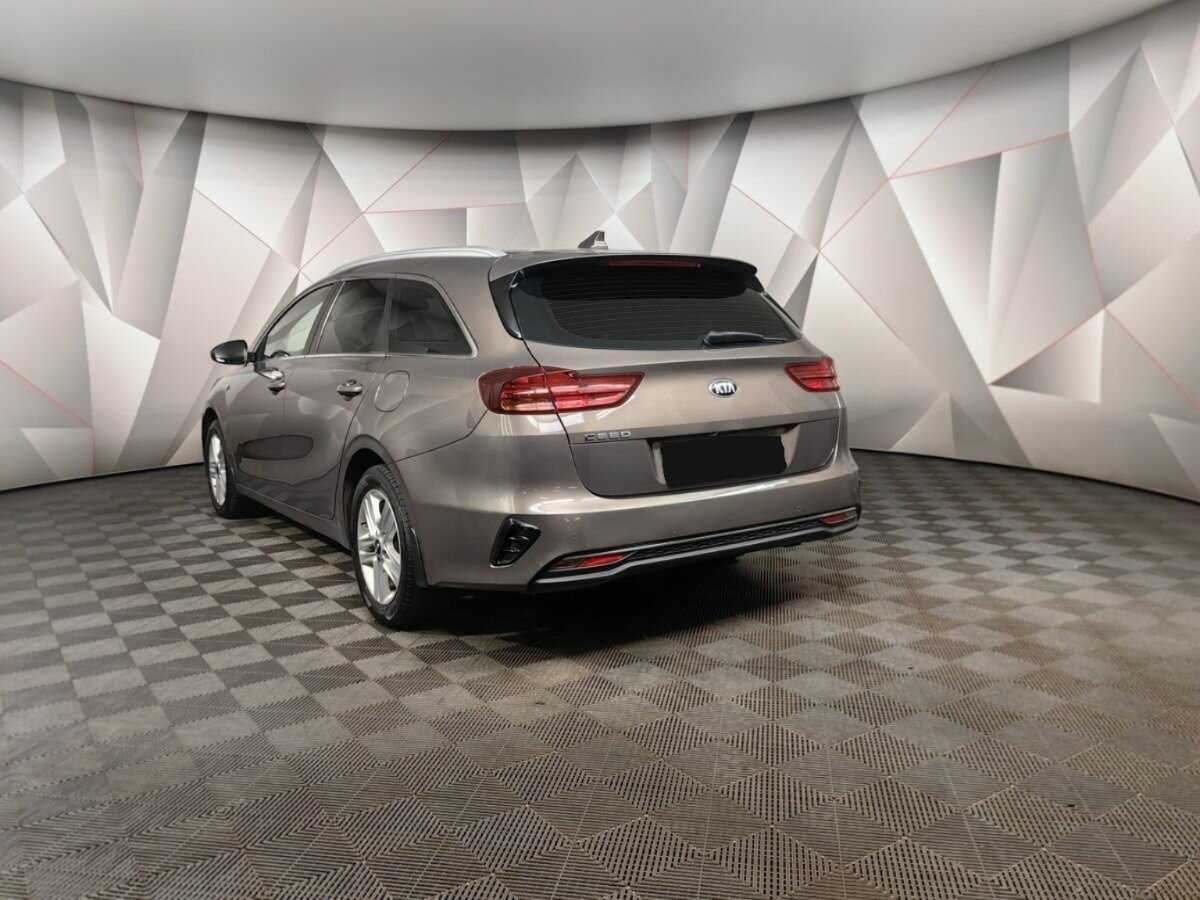 Kia Ceed 2020 года с пробегом. Фото: #3