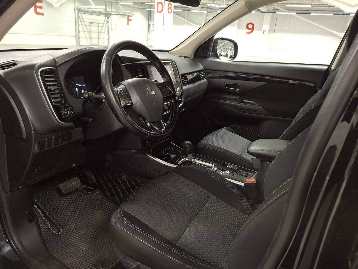 Mitsubishi Outlander 2020 года с пробегом. Фото: #14