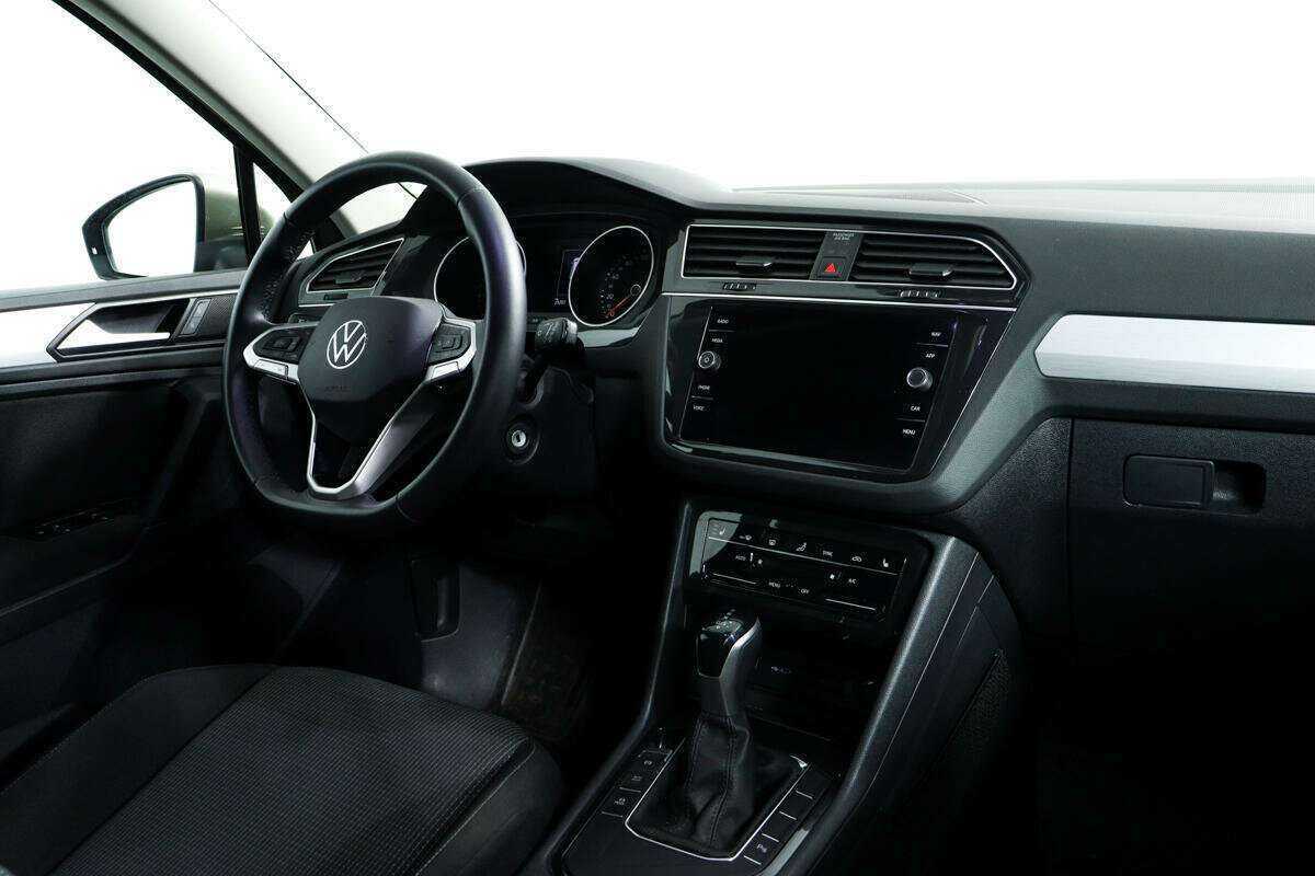 Volkswagen Tiguan 2021 года с пробегом. Фото: #8