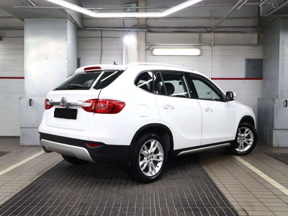 Brilliance V5 2014 года с пробегом. Фото: #1