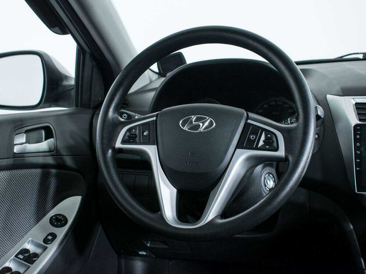 Hyundai Solaris 2012 года с пробегом. Фото: #13