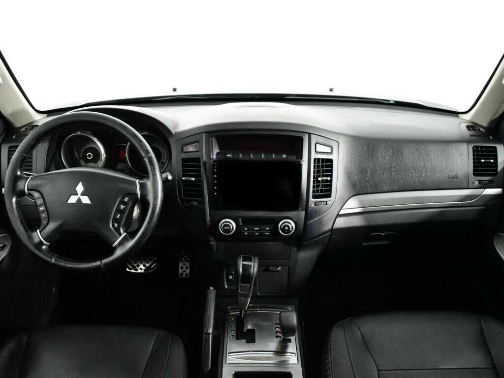 Mitsubishi Pajero 2014 года с пробегом. Фото: #11