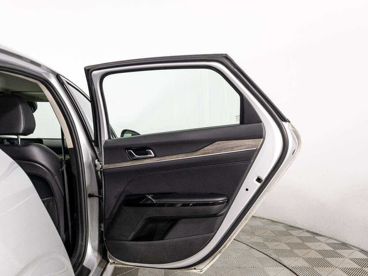 Kia K5 2021 года с пробегом. Фото: #25