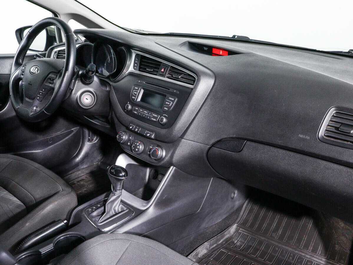 Kia Ceed 2015 года с пробегом. Фото: #8