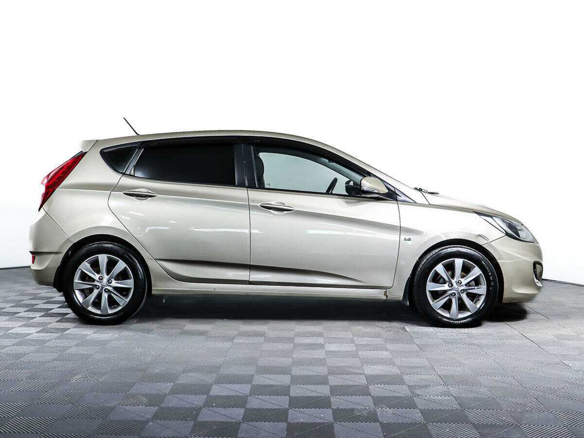 Hyundai Solaris 2012 года с пробегом. Фото: #2