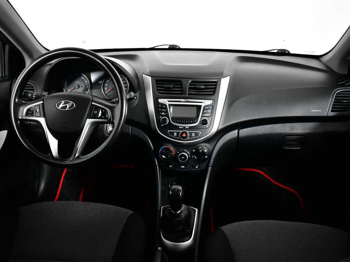 Hyundai Solaris 2012 года с пробегом. Фото: #11