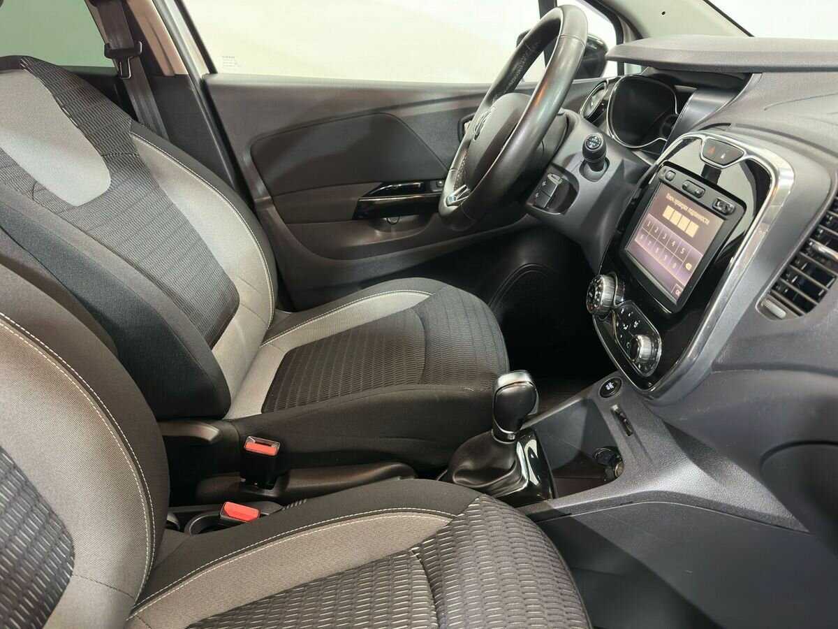 Renault Kaptur 2017 года с пробегом. Фото: #9