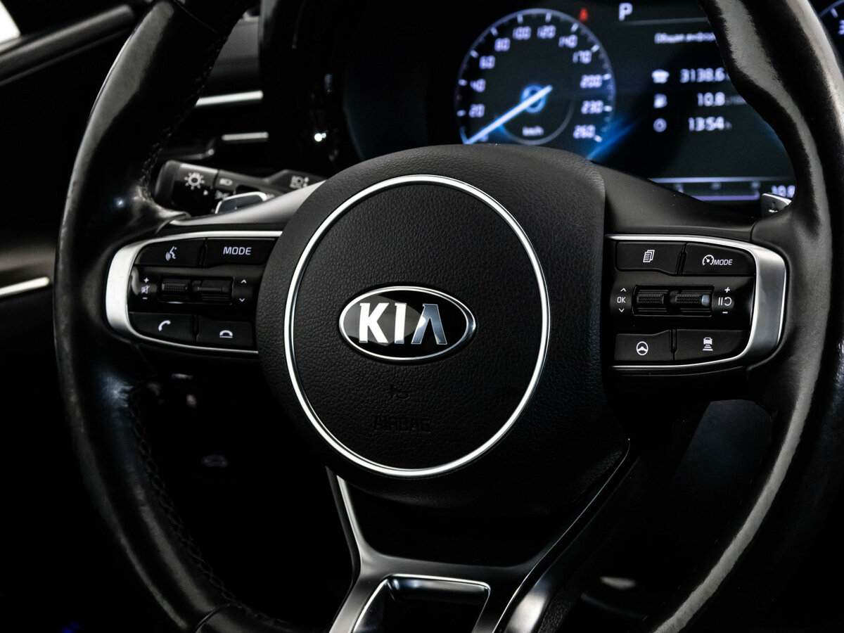 Kia K5 2020 года с пробегом. Фото: #10