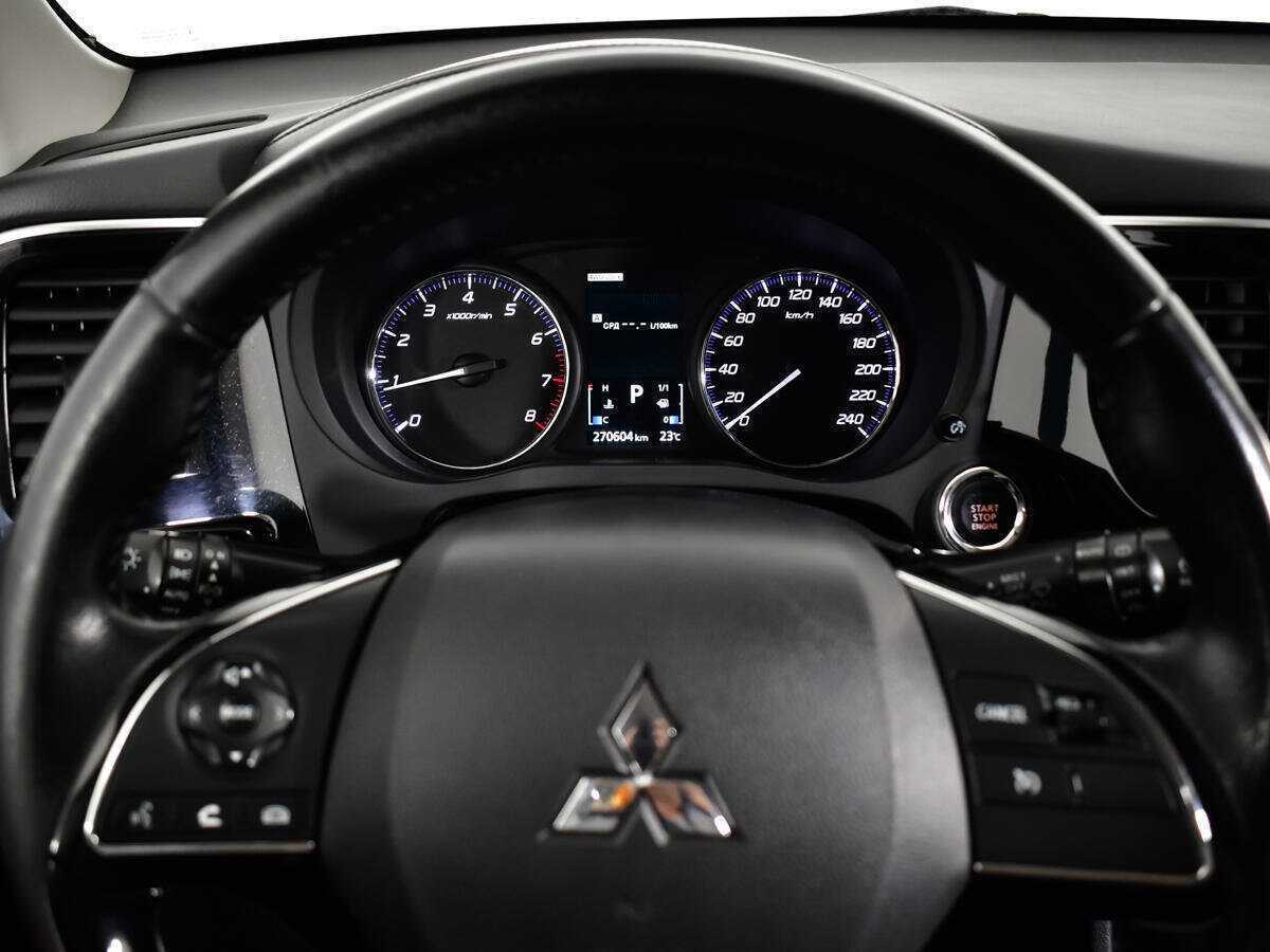 Mitsubishi Outlander 2015 года с пробегом. Фото: #10