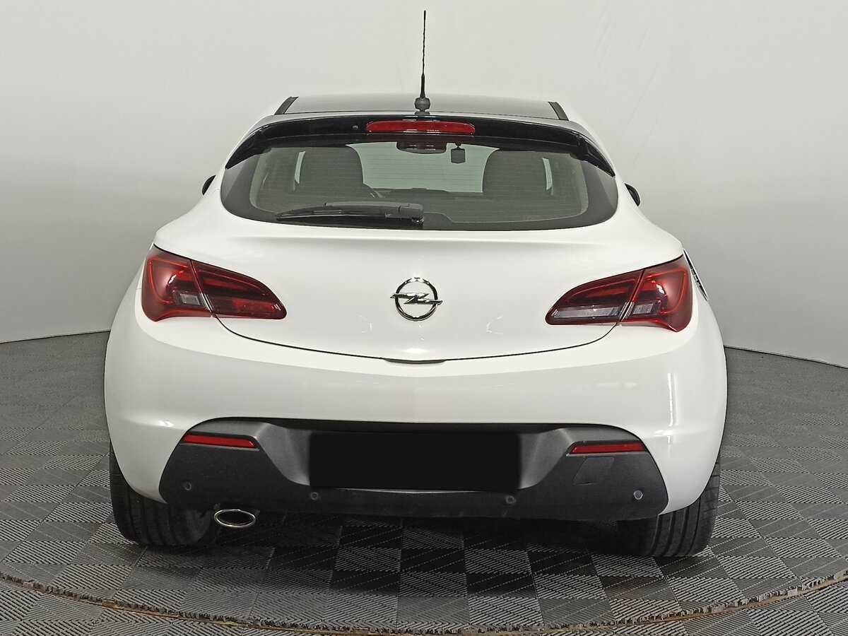 Opel Astra 2013 года с пробегом. Фото: #5