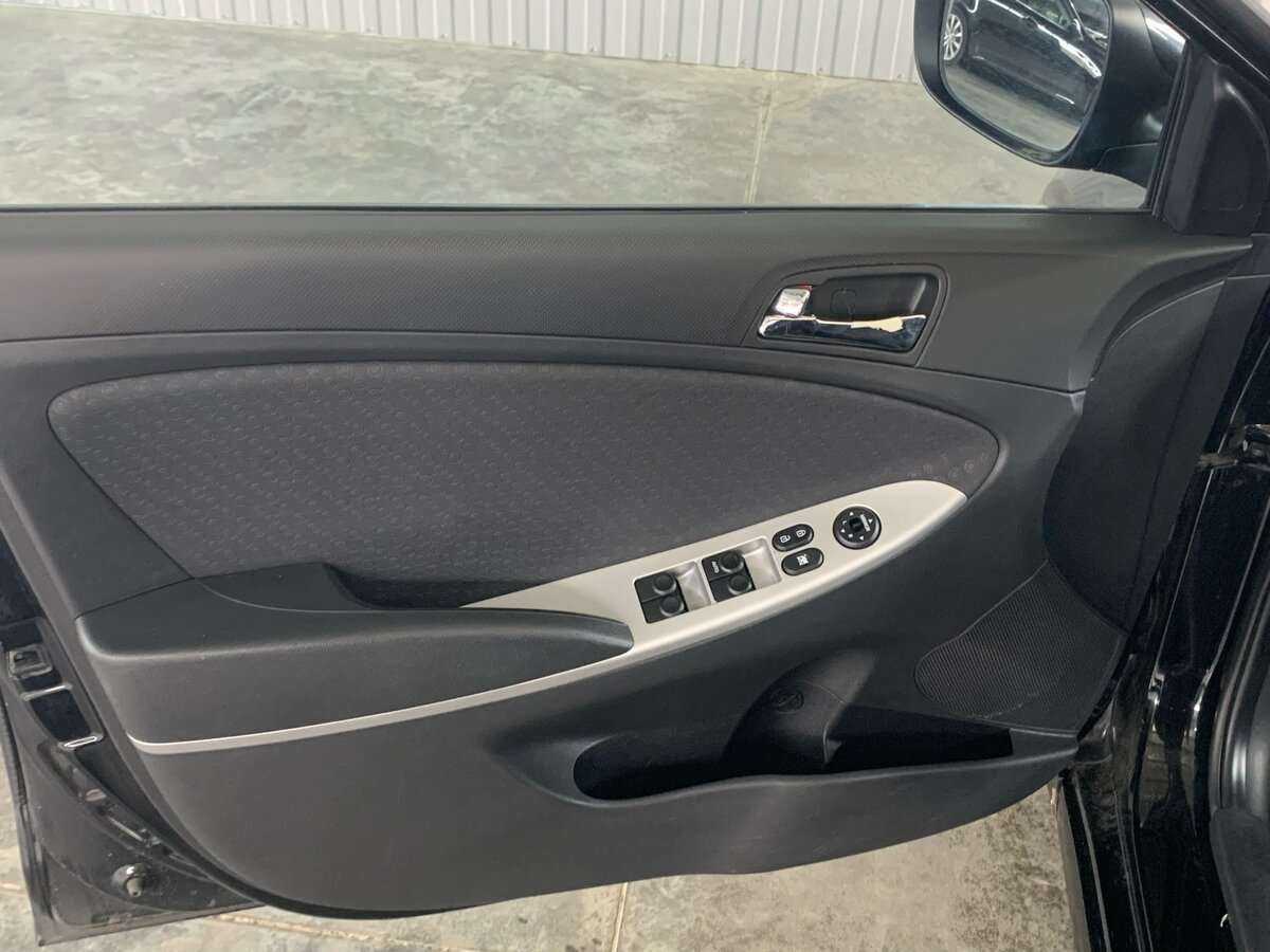 Hyundai Solaris 2012 года с пробегом. Фото: #15