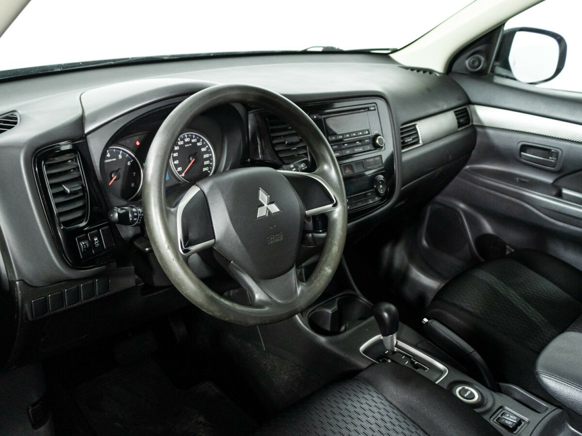 Mitsubishi Outlander 2013 года с пробегом. Фото: #10