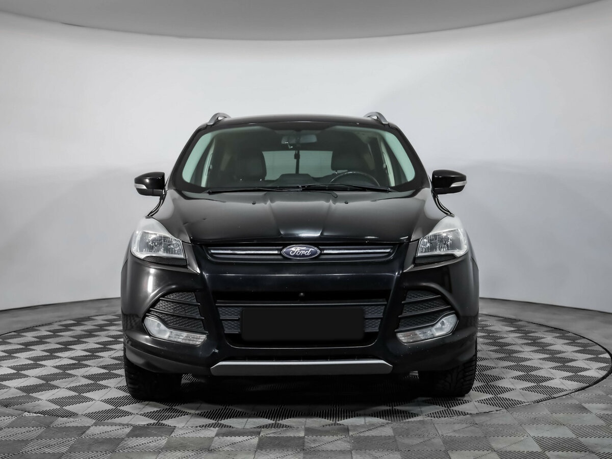 Ford Kuga 2015 года с пробегом. Фото: #1