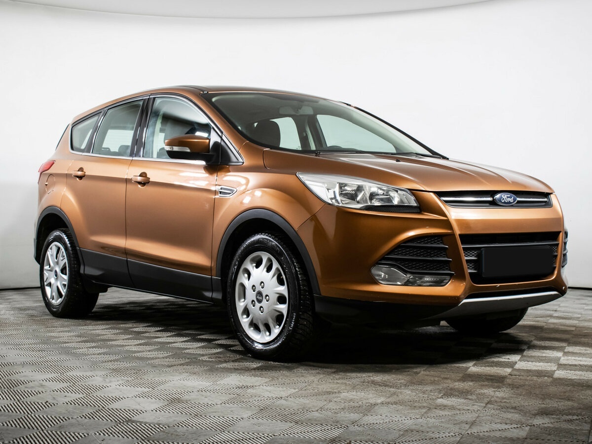 Ford Kuga 2015 года с пробегом. Фото: #2