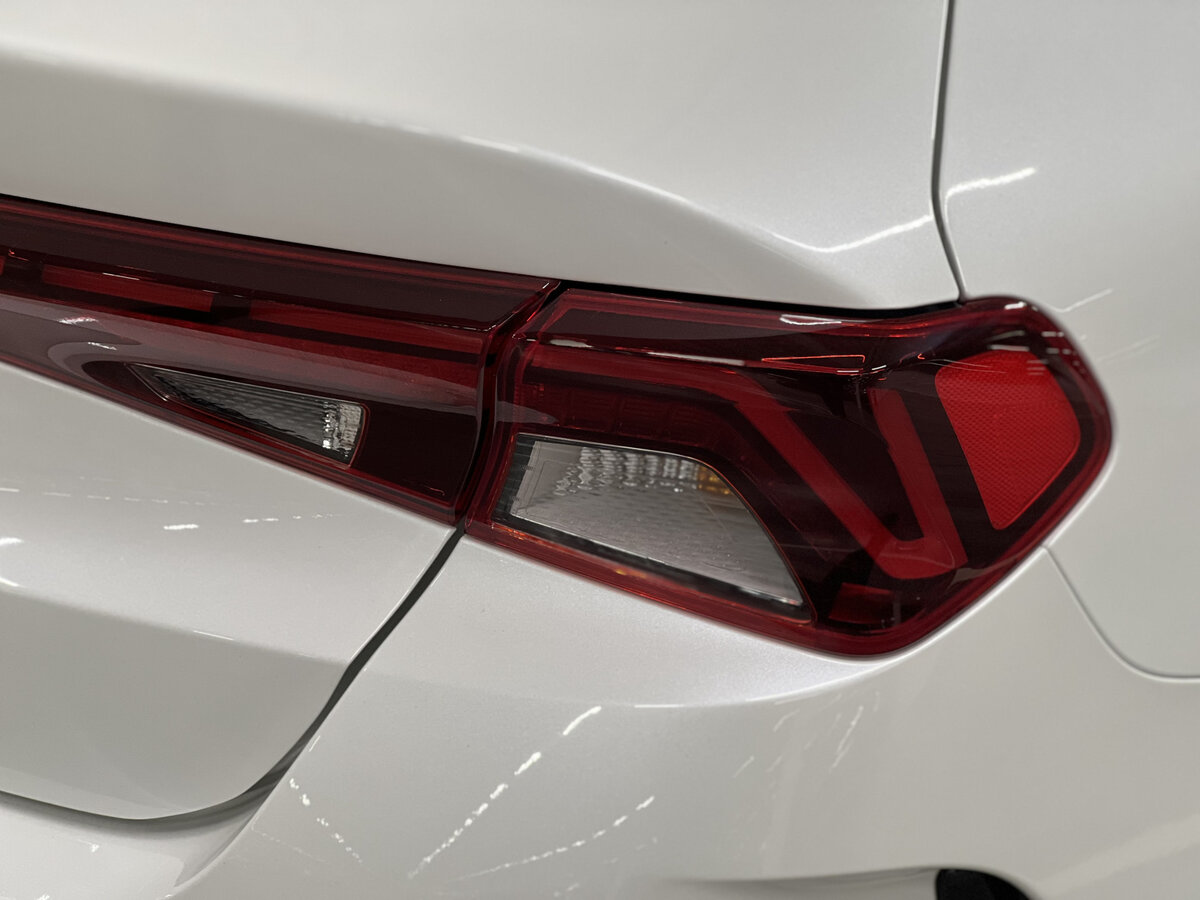 Kia K5 2022 года с пробегом. Фото: #8