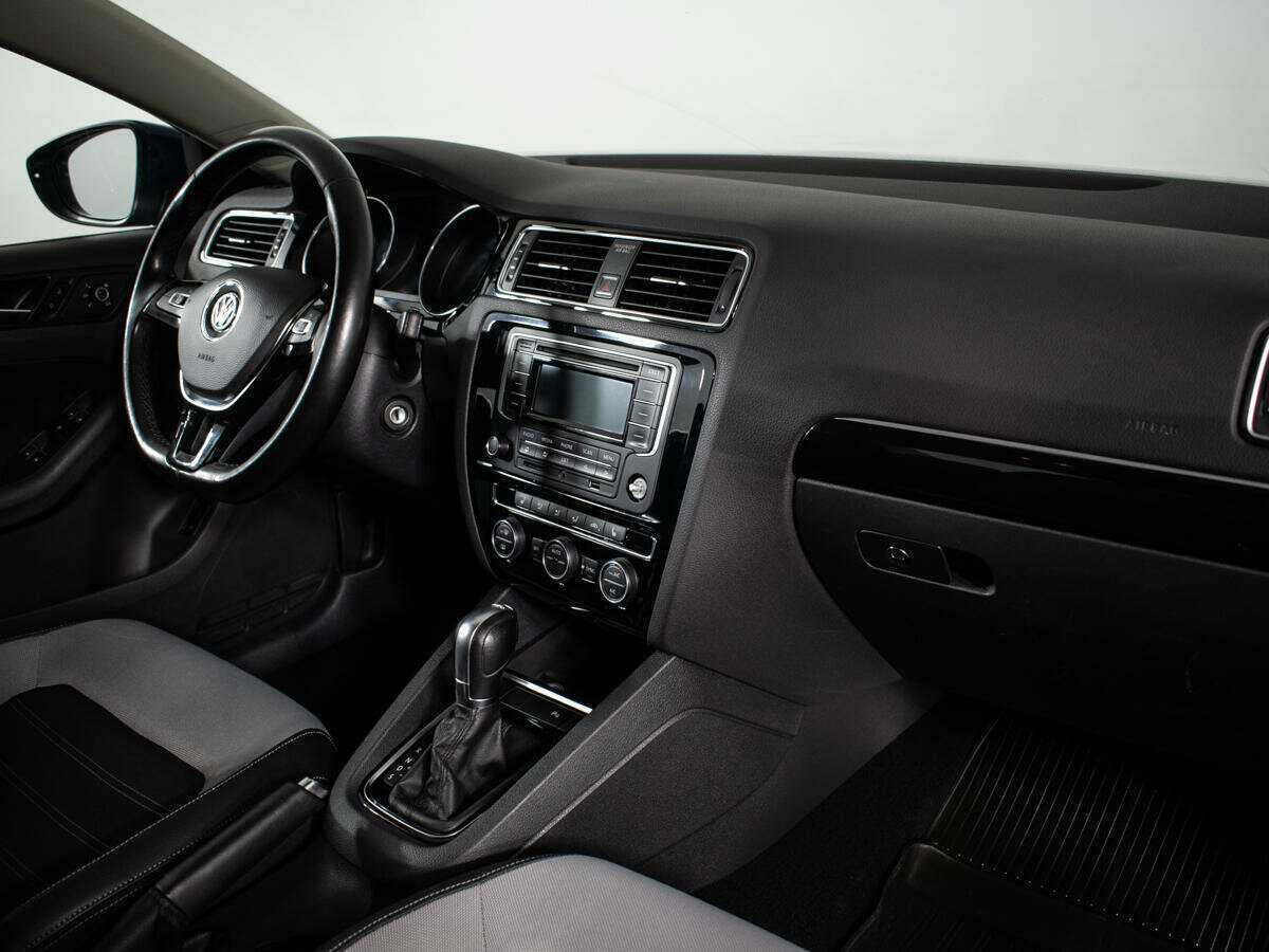Volkswagen Jetta 2015 года с пробегом. Фото: #8