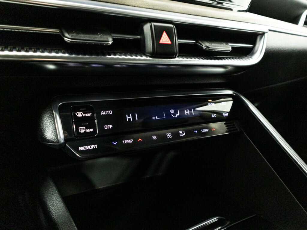 Kia K5 2021 года с пробегом. Фото: #14