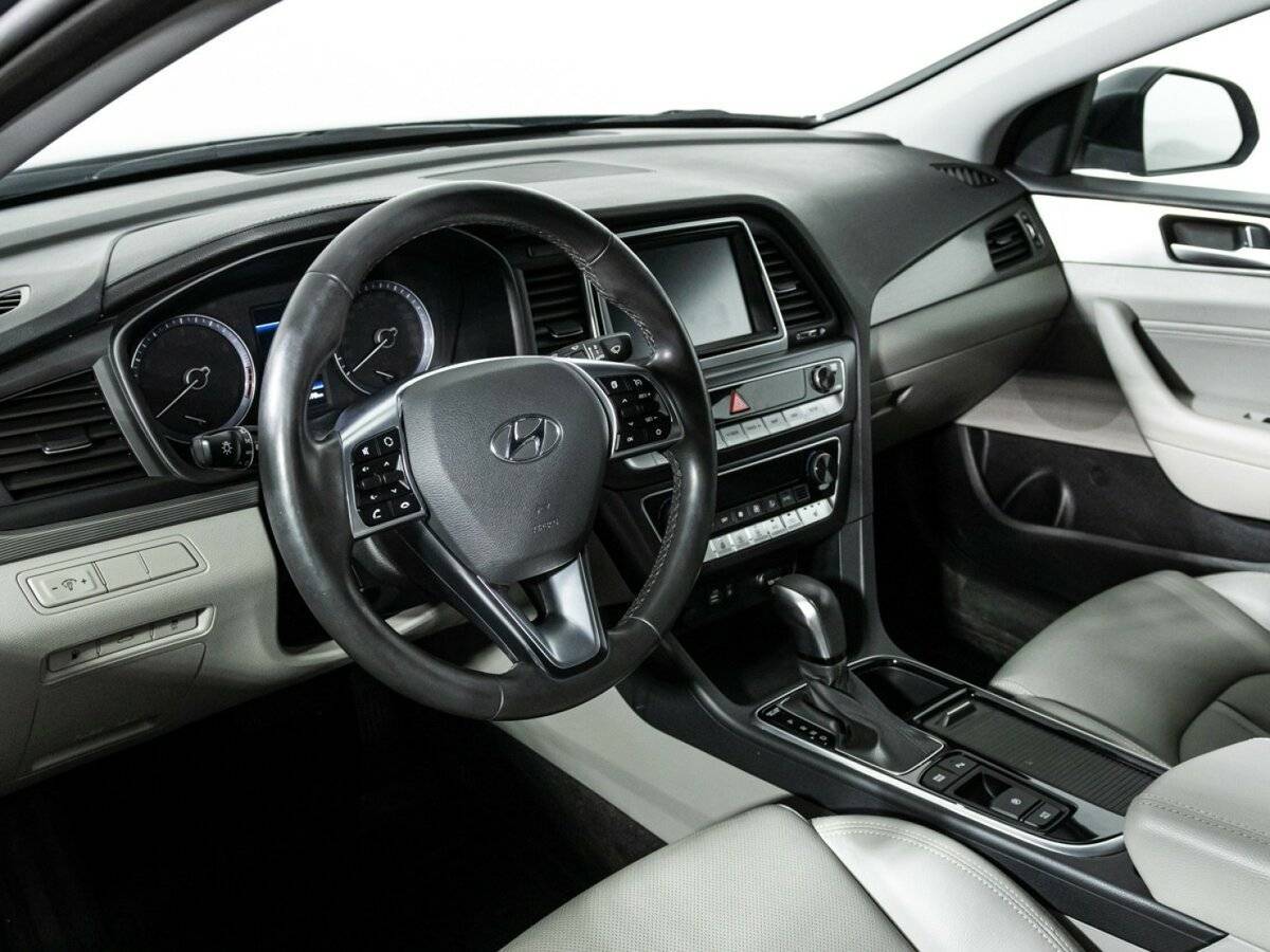 Hyundai Sonata 2018 года с пробегом. Фото: #10