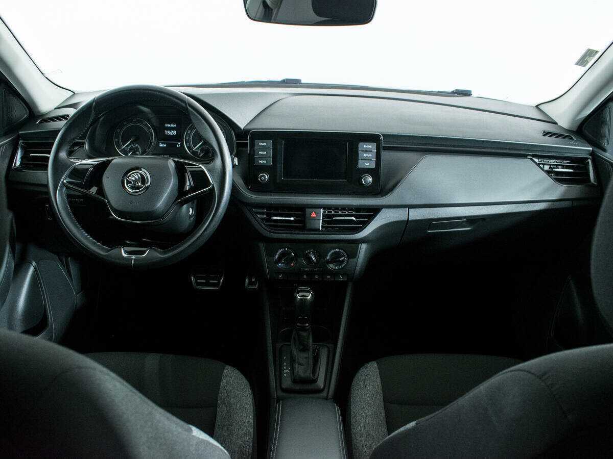 Skoda Rapid 2021 года с пробегом. Фото: #11