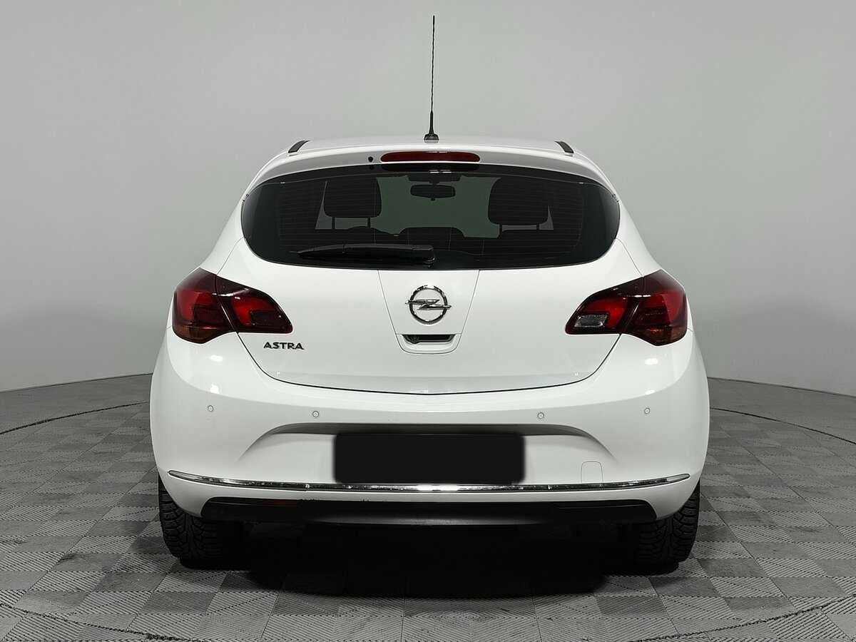 Opel Astra 2014 года с пробегом. Фото: #6