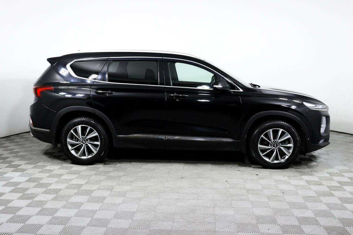 Hyundai Santa Fe 2019 года с пробегом. Фото: #3