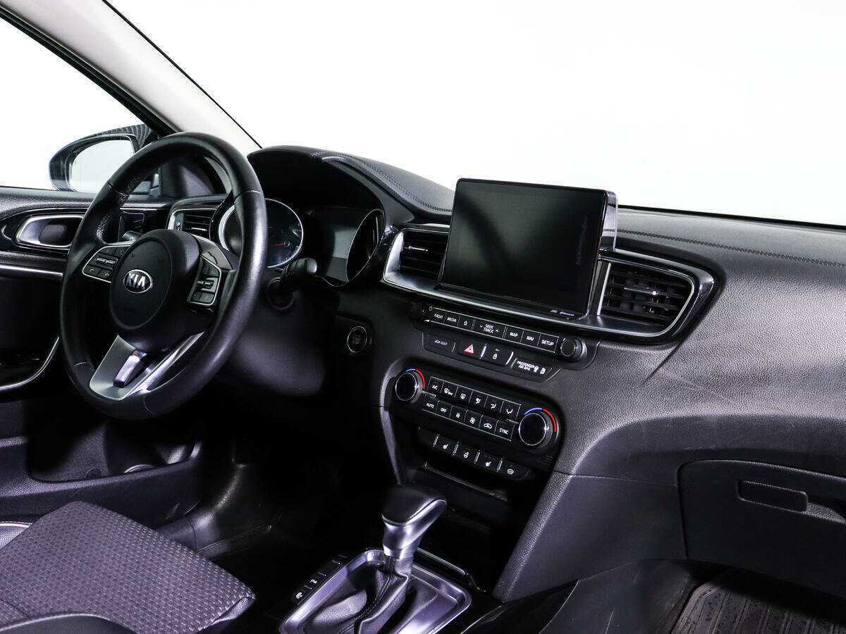 Kia Ceed 2018 года с пробегом. Фото: #8