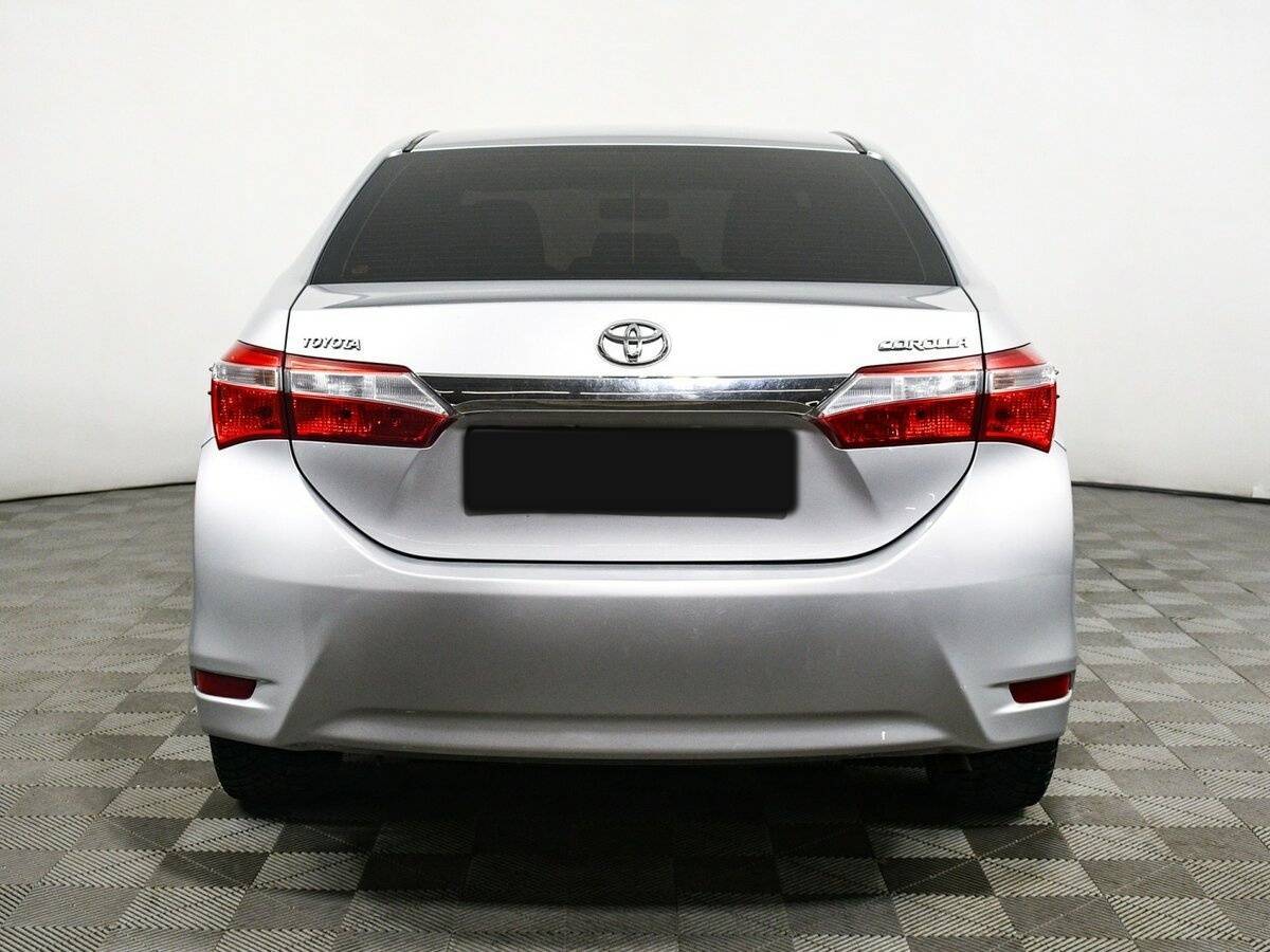Toyota Corolla 2015 года с пробегом. Фото: #5
