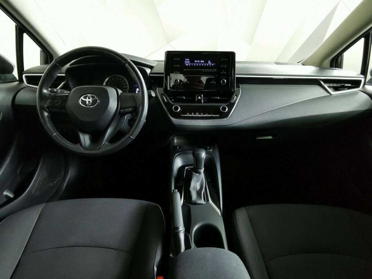 Toyota Corolla 2019 года с пробегом. Фото: #9