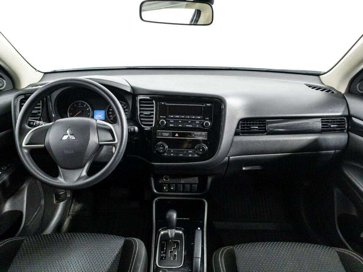 Mitsubishi Outlander 2019 года с пробегом. Фото: #12