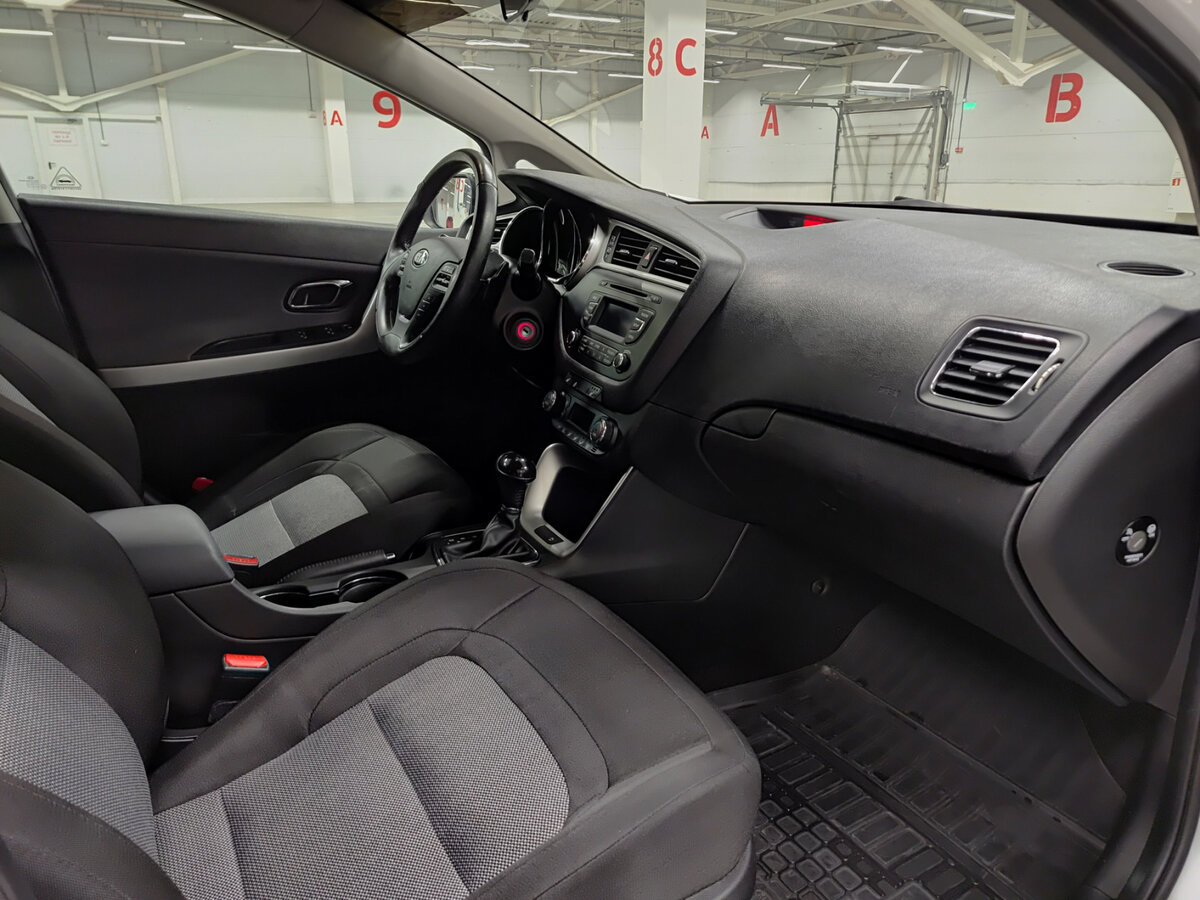 Kia Ceed 2018 года с пробегом. Фото: #10