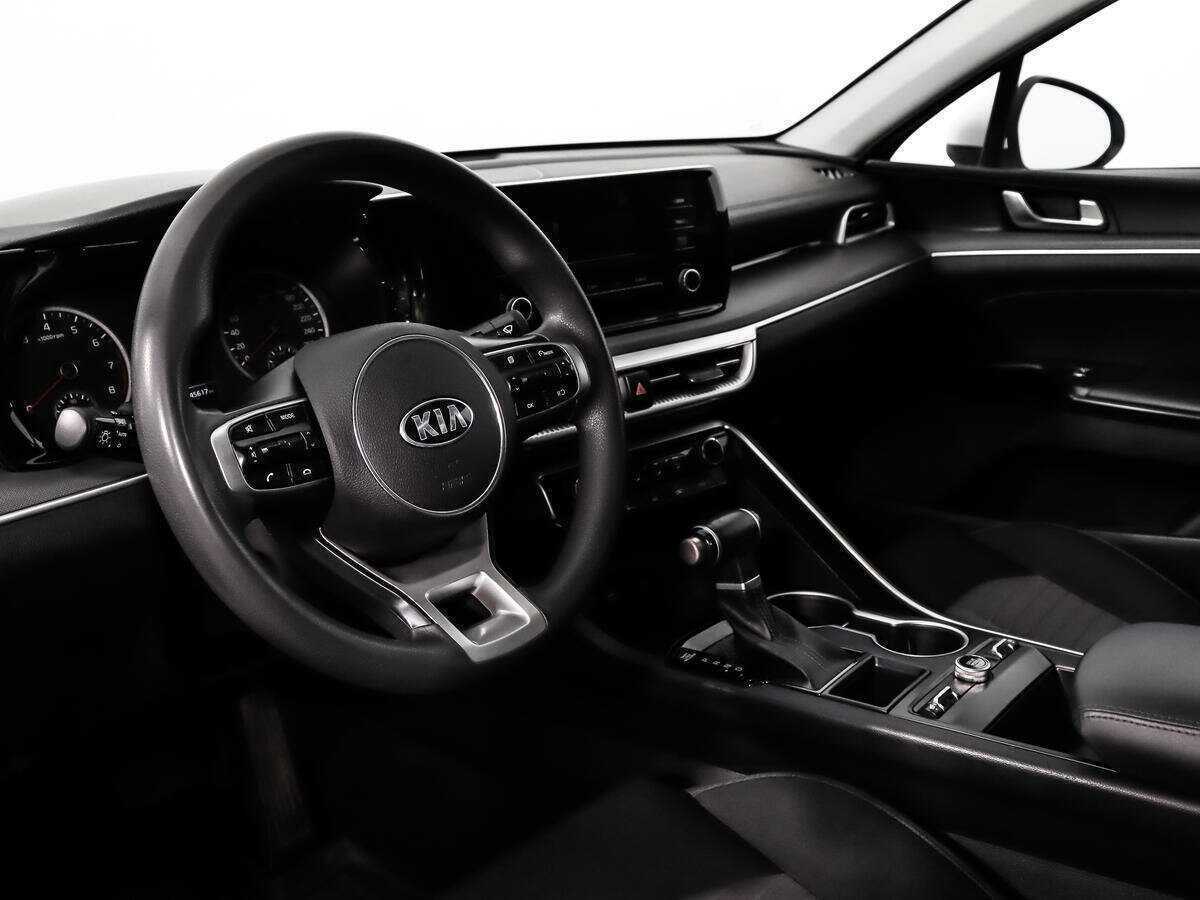 Kia K5 2021 года с пробегом. Фото: #8