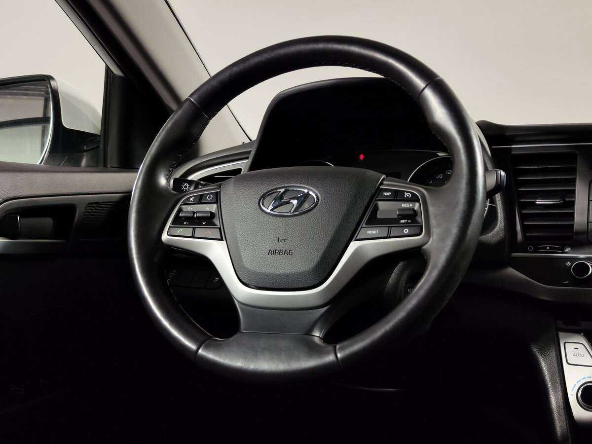 Hyundai Elantra 2016 года с пробегом. Фото: #11