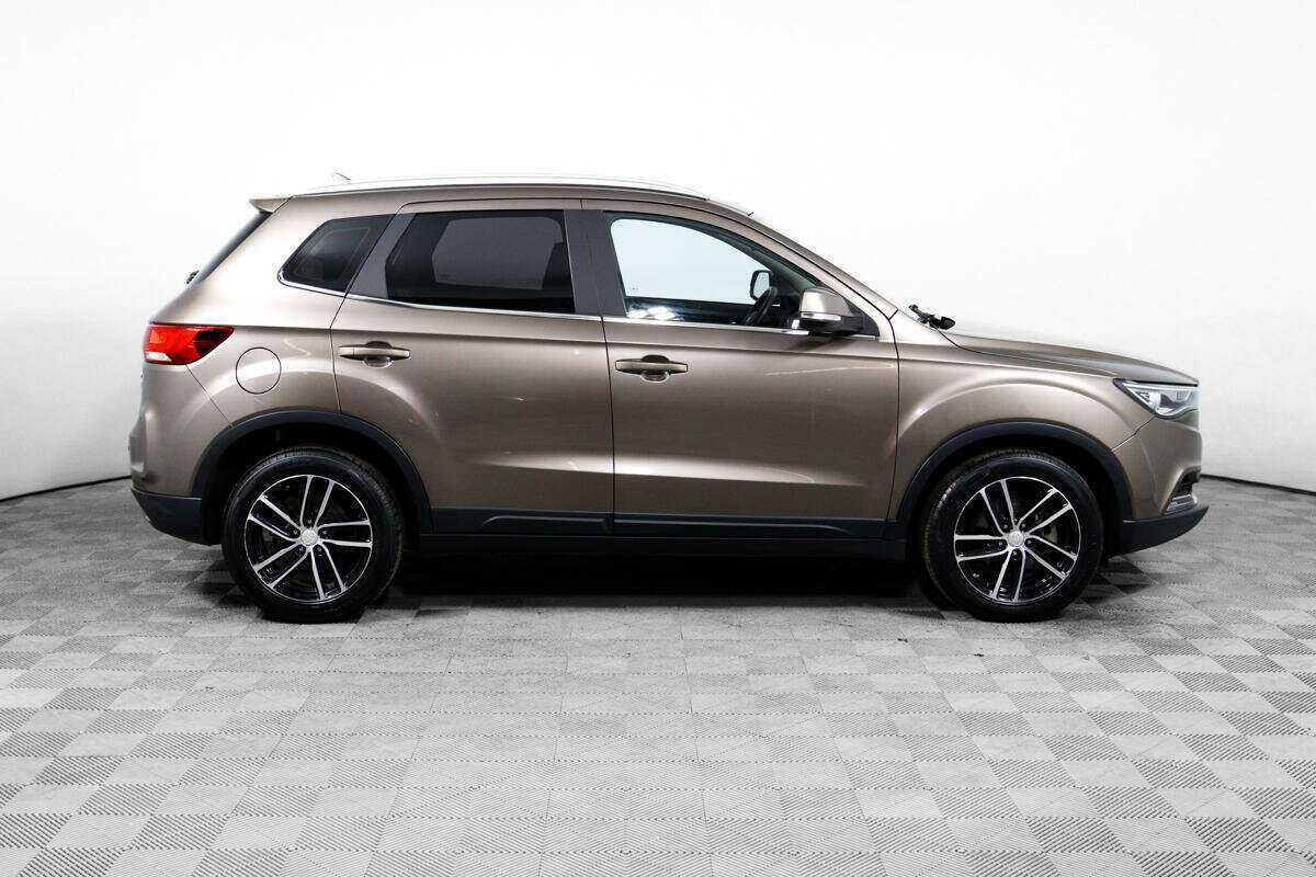 FAW Besturn X40 2019 года с пробегом. Фото: #3