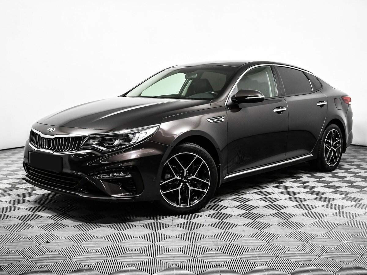 Kia Optima 2018 года с пробегом. Посмотреть фото