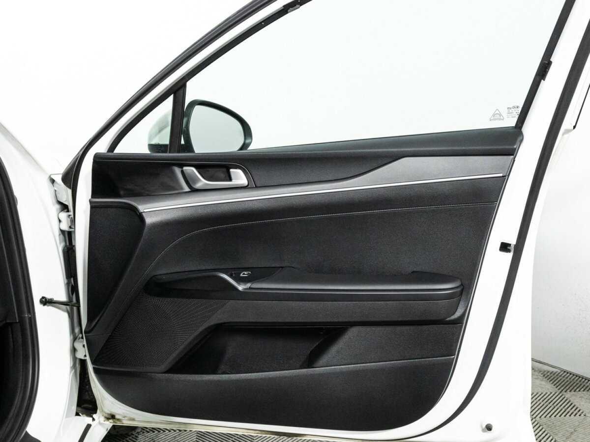 Kia K5 2021 года с пробегом. Фото: #27