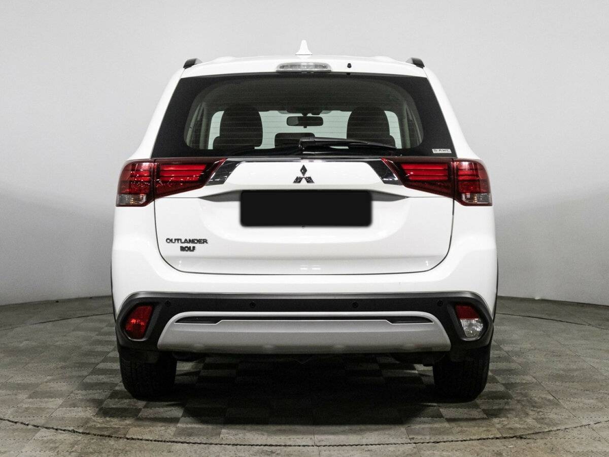 Mitsubishi Outlander 2022 года с пробегом. Фото: #5