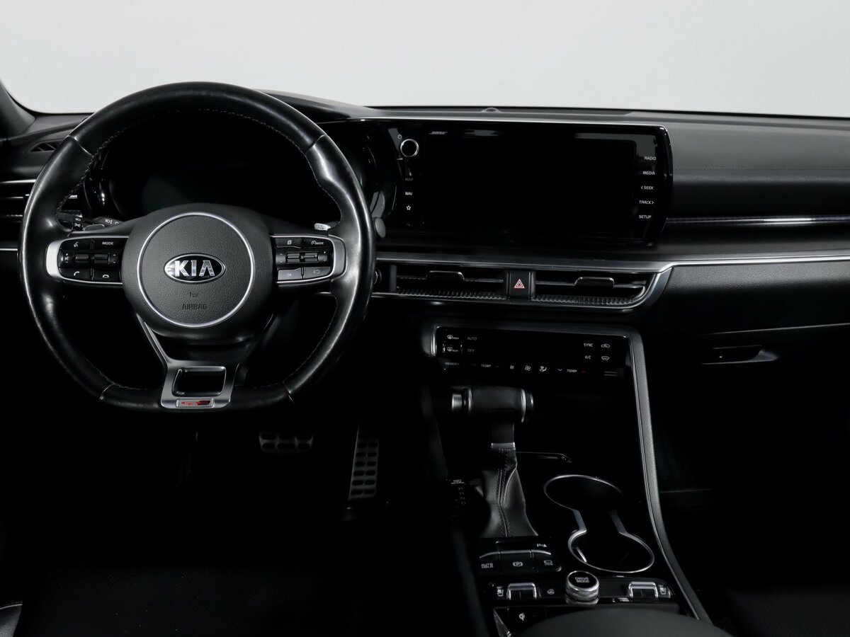 Kia K5 2021 года с пробегом. Фото: #11