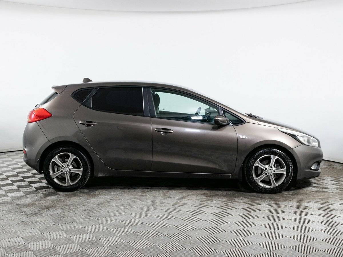 Kia Ceed 2012 года с пробегом. Фото: #3