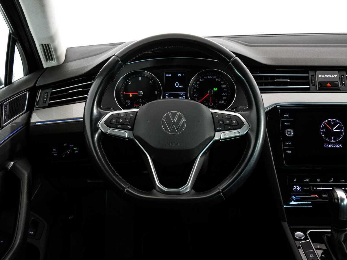 Volkswagen Passat 2020 года с пробегом. Фото: #10