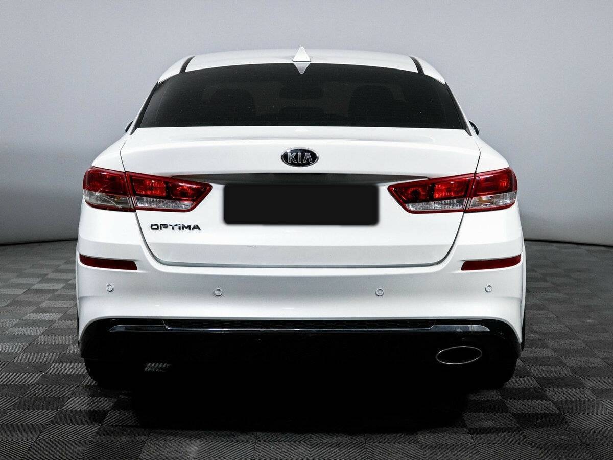 Kia Optima 2018 года с пробегом. Фото: #5