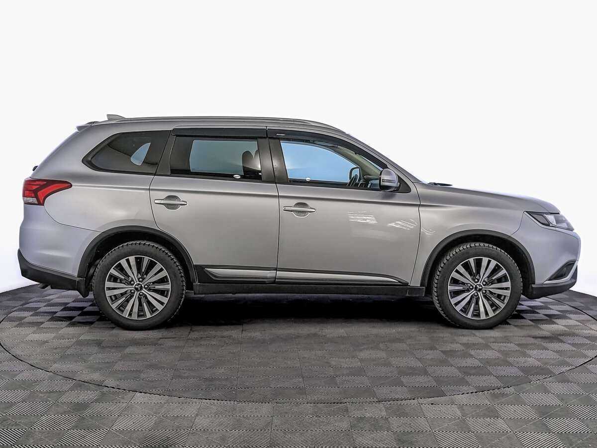Mitsubishi Outlander 2020 года с пробегом. Фото: #3