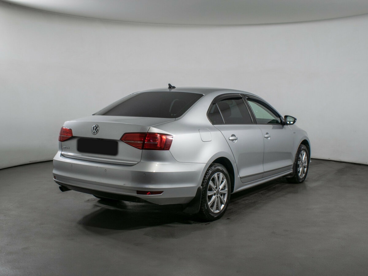 Volkswagen Jetta 2018 года с пробегом. Фото: #4