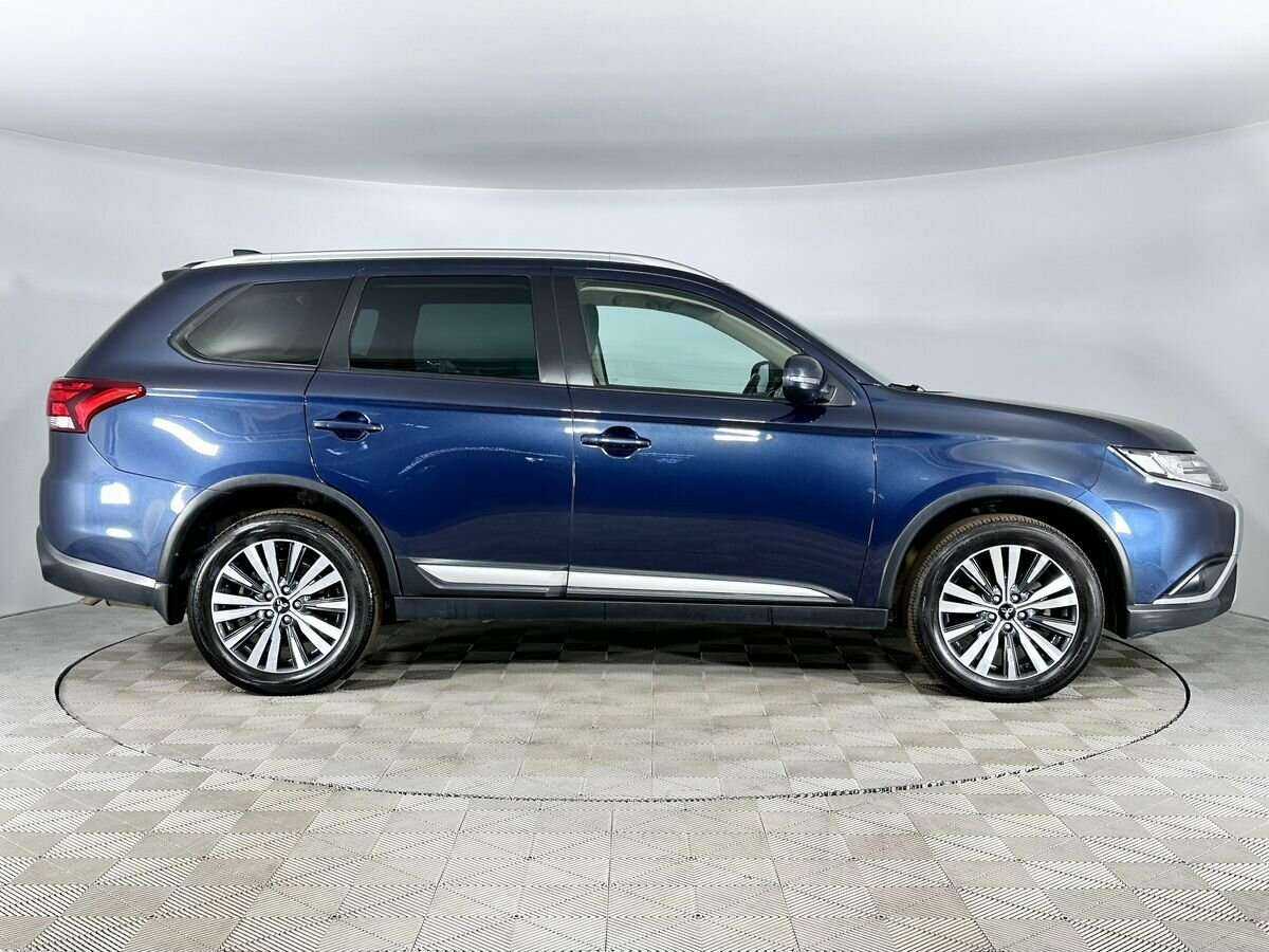 Mitsubishi Outlander 2019 года с пробегом. Фото: #4