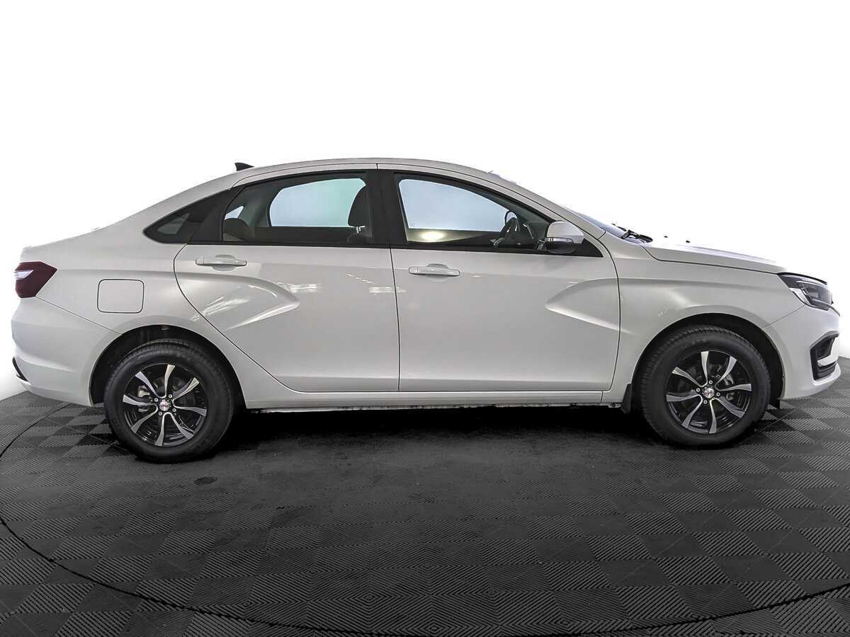 Lada (ВАЗ) Vesta 2023 года с пробегом. Фото: #3