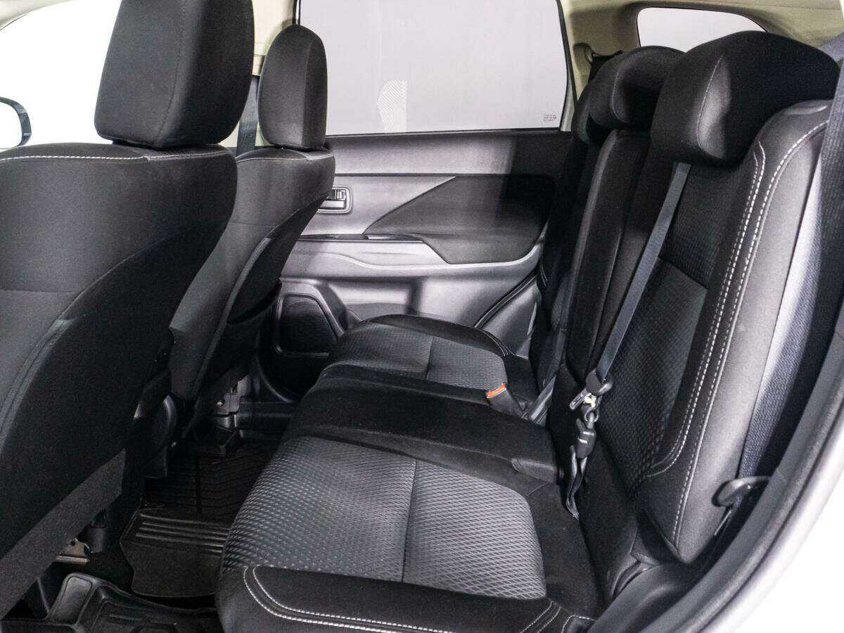 Mitsubishi Outlander 2019 года с пробегом. Фото: #9