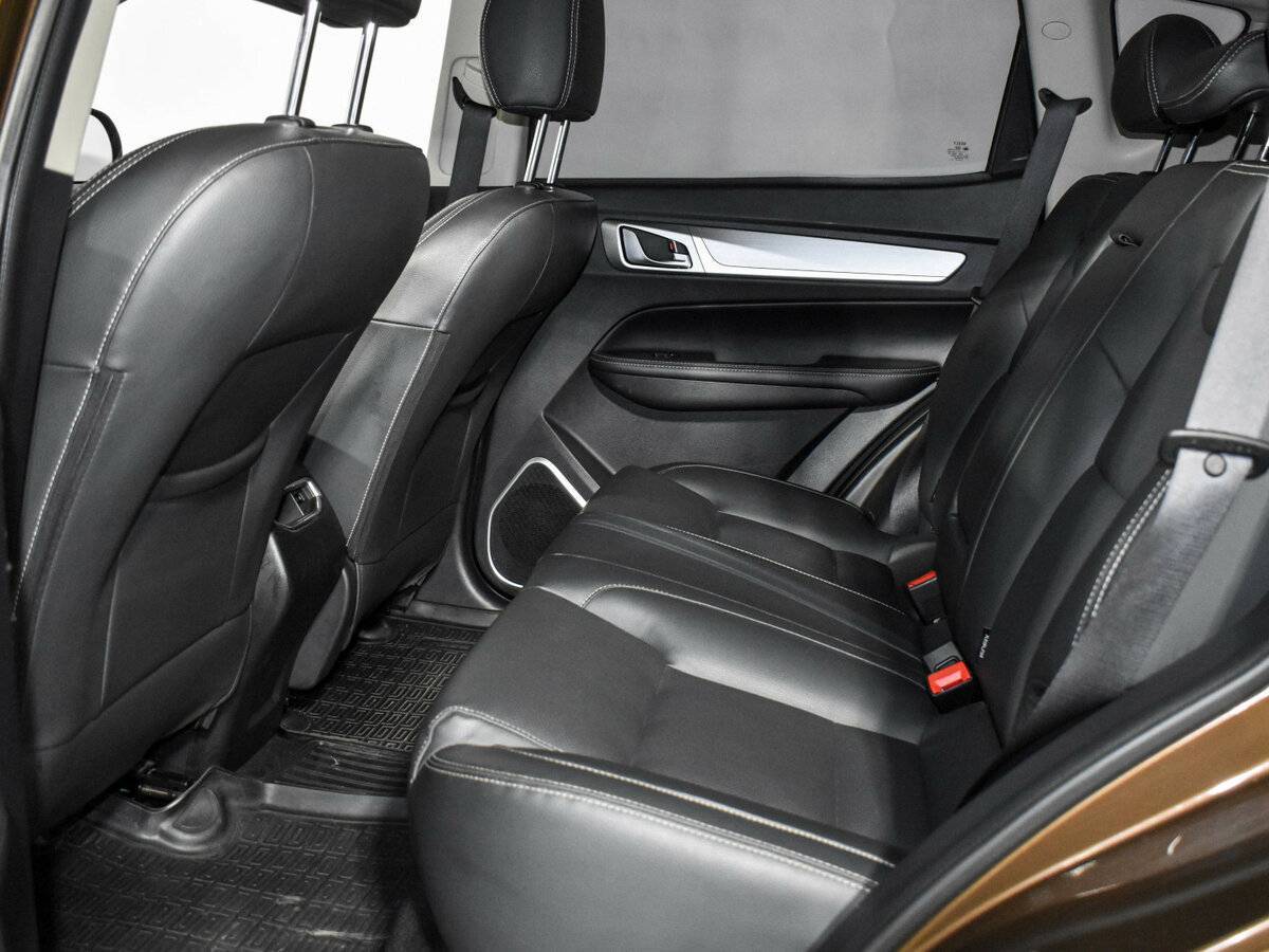 Geely Emgrand X7 2021 года с пробегом. Фото: #10