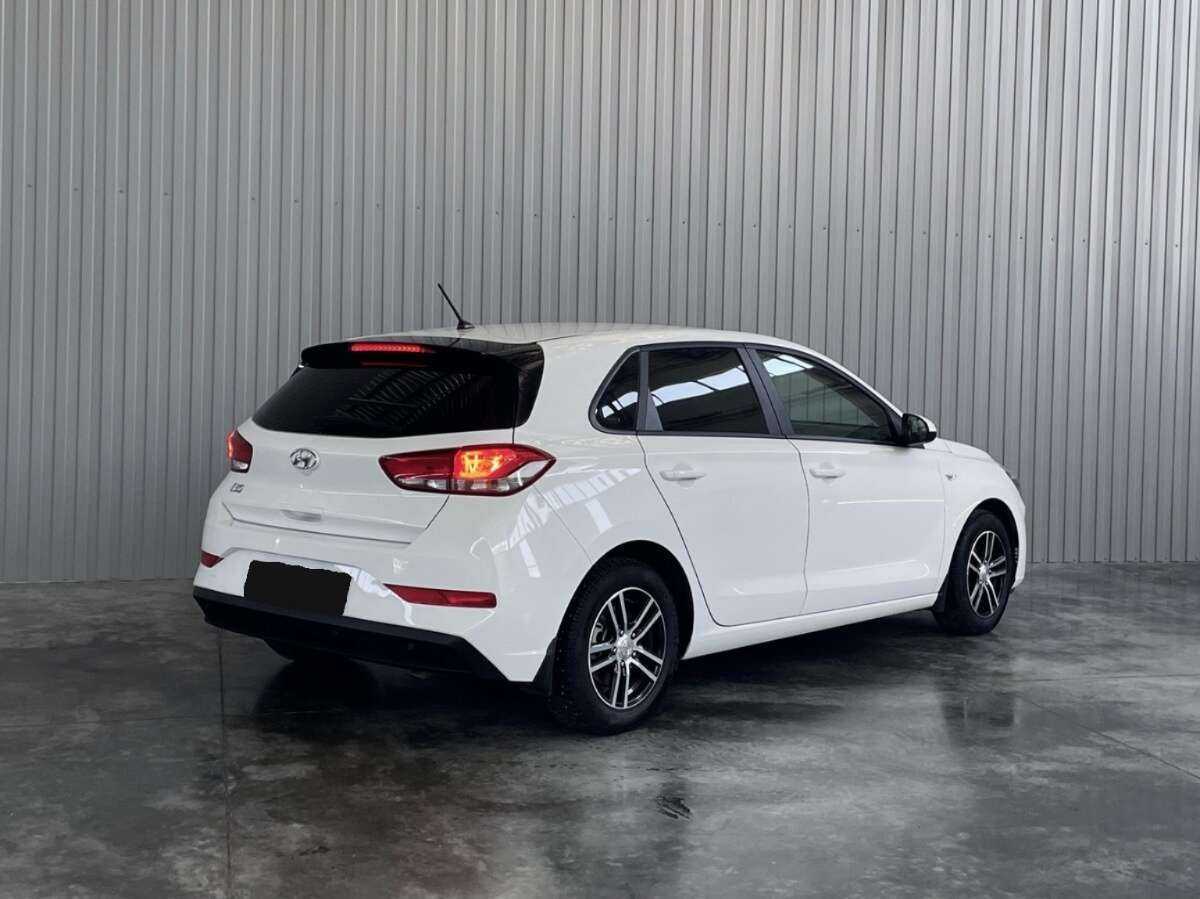 Hyundai i30 2022 года с пробегом. Фото: #4