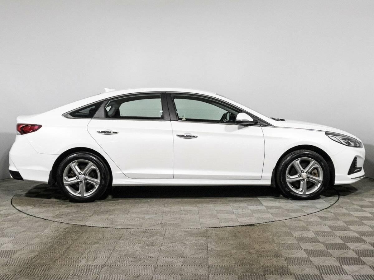 Hyundai Sonata 2019 года с пробегом. Фото: #3