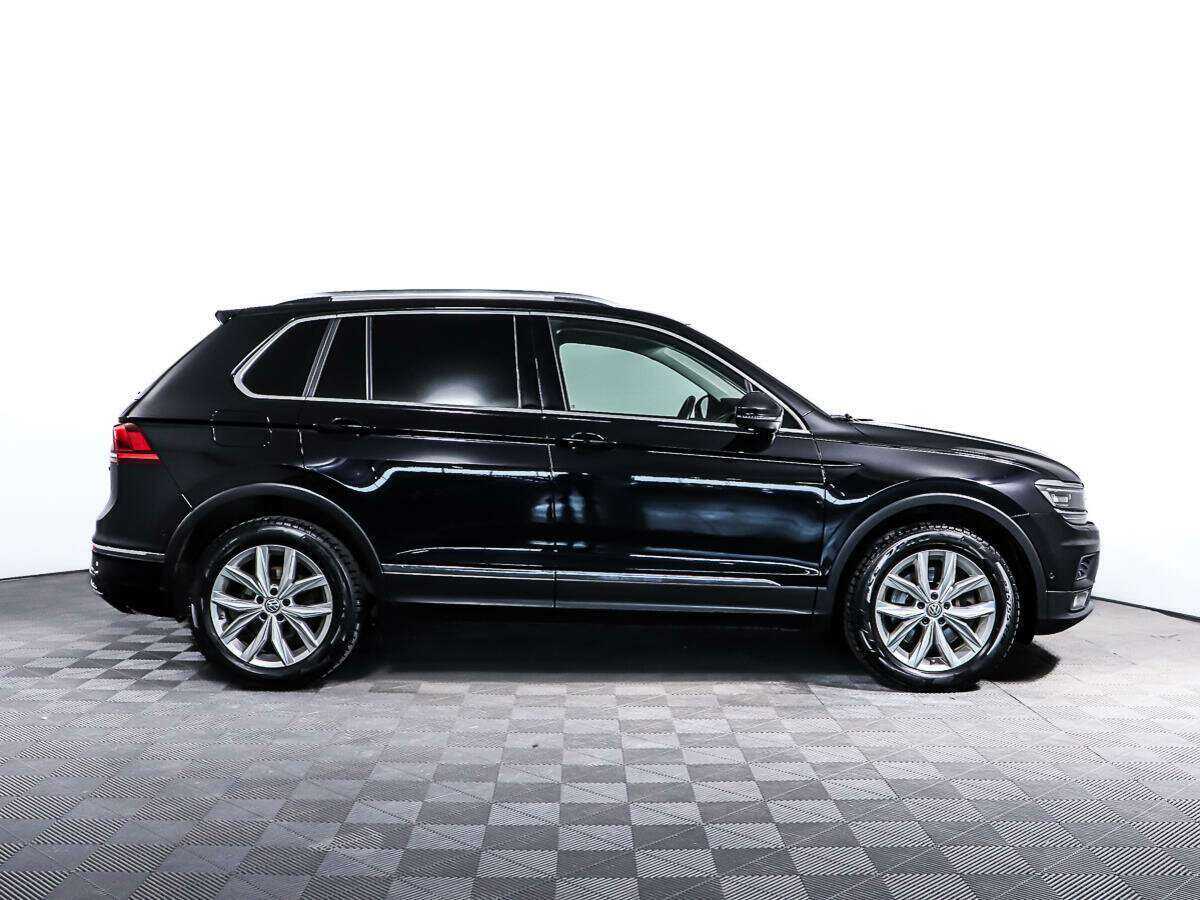 Volkswagen Tiguan 2018 года с пробегом. Фото: #3