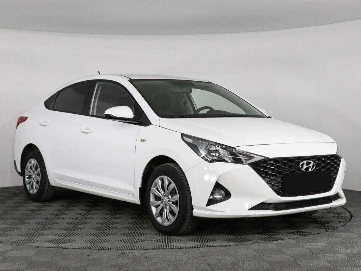 Hyundai Solaris 2022 года с пробегом. Фото: #2